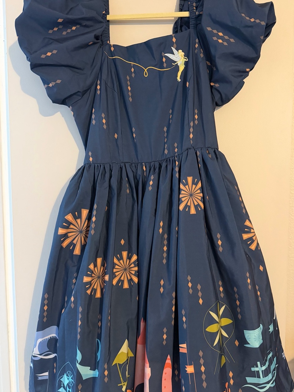 D23 Expo Dress A Walk in Disneyland Ashley Taylor and Ashley Eckstein XL - Picture 2 of 6